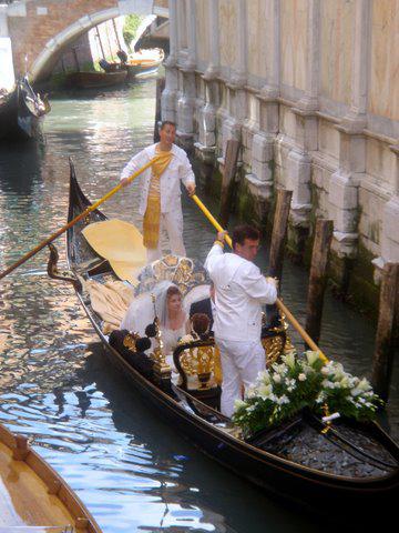 UN MARIAGE A VENISE UN MARIAGE A VENISE