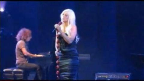 Christina Aguilera ... Son hommage live à John Lennon