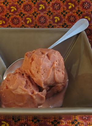 glace à la prune glace à la prune