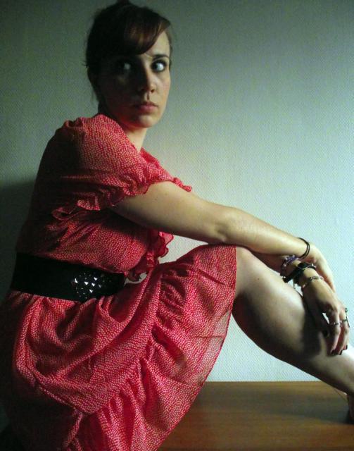Ma Petite Robe Rouge hostingpics.net