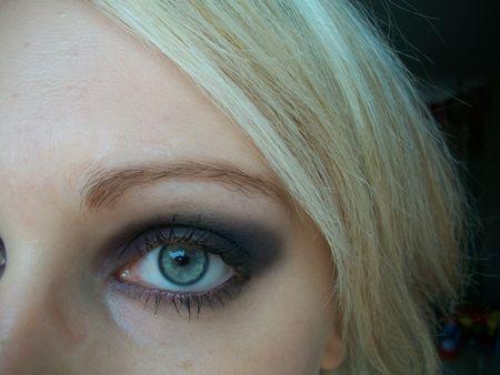 Jet & Black Dog Black palette URBAN DECAY make_up_013