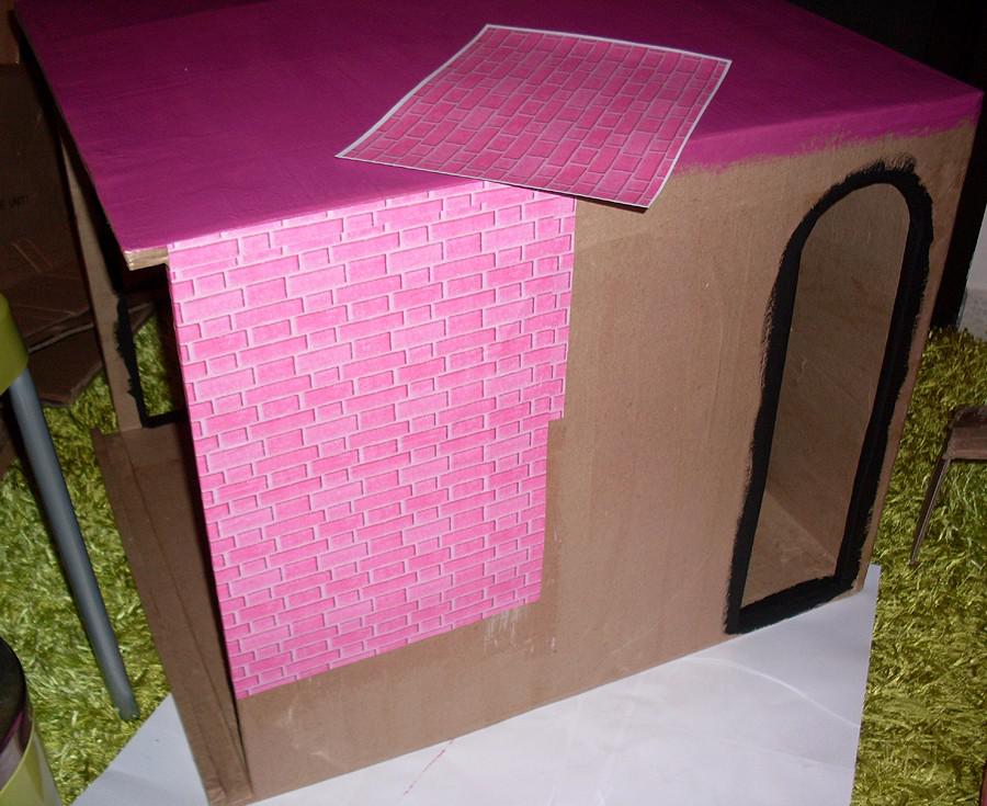 Maison de poupée (de 40cm) en carton: la salle-de-bain (1) Maison de poupée (de 40cm) en carton: la salle-de-bain (1)