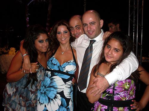 1 mariage en 2010 et une super soirée en famille :) 1 mariage en 2010 et une super soirée en famille :)