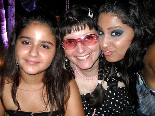 1 mariage en 2010 et une super soirée en famille :) 1 mariage en 2010 et une super soirée en famille :)