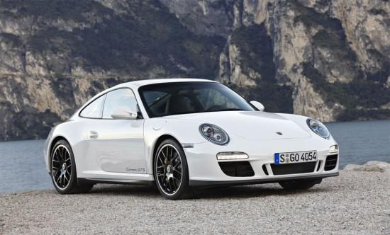Image porsche 911 carrera gts 1 550x332   Porsche 911 Carrera GTS 2011