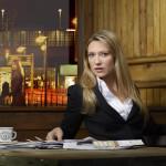 FringeS3anna-diner_0045_r FringeS3anna diner 0045 r 150x150 FRINGE : Trouvez les indices cachés dans les nouvelles photos promos!