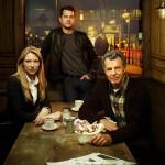 FringeS3shotDiner_W1_4 FringeS3shotDiner W1 4 150x150 FRINGE : Trouvez les indices cachés dans les nouvelles photos promos!