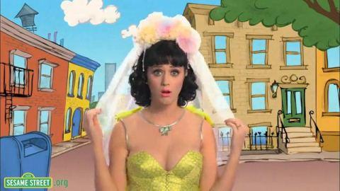 Katy Perry ... Sa propre parodie de Hot and Cold dans Sesame Street Katy Perry ... Sa propre parodie de Hot and Cold dans Sesame Street
