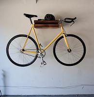 Porte-vélo en bois de Chris Brigham