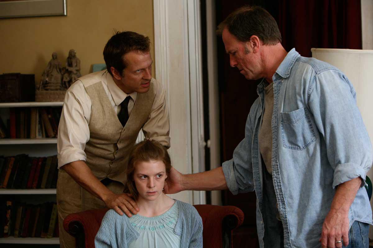 Ashley Bell, Patrick Fabian et Louis Herthum. StudioCanal Ashley Bell, Patrick Fabian et Louis Herthum. StudioCanal