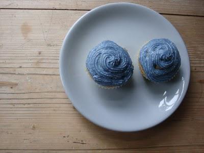 blue cupcakes blue cupcakes