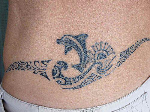 tatouage dauphin polynésien 2