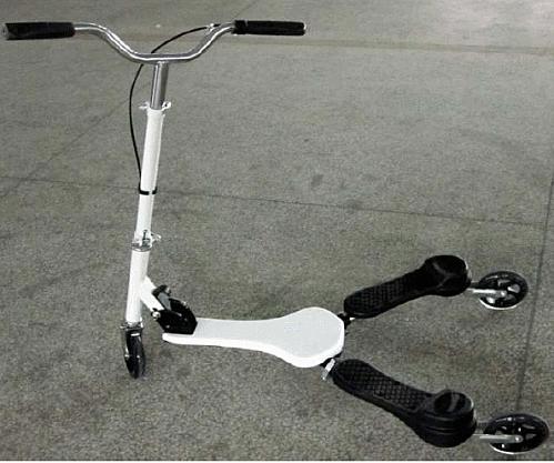 Drifter_patinette_trottinette_strikke_zigouzis Drifter-blanche.gif