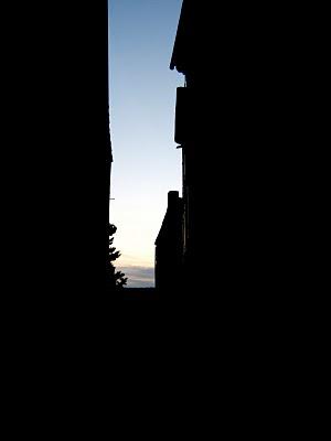 J'ai aimé ....regarder la nuit tomber sur Gordes .... J'ai aimé ....regarder la nuit tomber sur Gordes ....