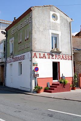 Ancien Bar Tabac La Terrasse .