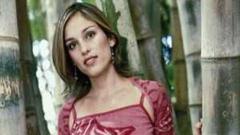 Bon anniversaire à ... Amy Jo Johnson et Pierre-Alexandre Rousseau Bon anniversaire à ... Amy Jo Johnson et Pierre-Alexandre Rousseau