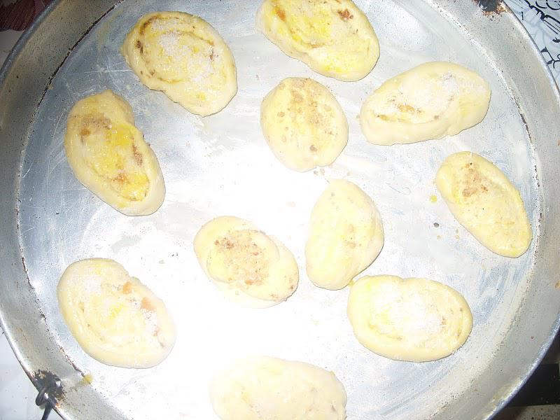 Petits pains roulés aux abricots secs et amandes Petits pains roulés aux abricots secs et amandes