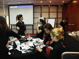 yes! am back !! avec des photos MAC yes! am back !! avec des photos MAC