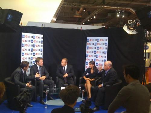 En direct du Mondial .. parlons Internet et véhicules d'occasion ! 46309_452561442163_555722163_5229914_1360261_n.jpg