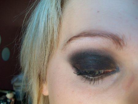 Barracuda & Black Dog Black palette make_up_008