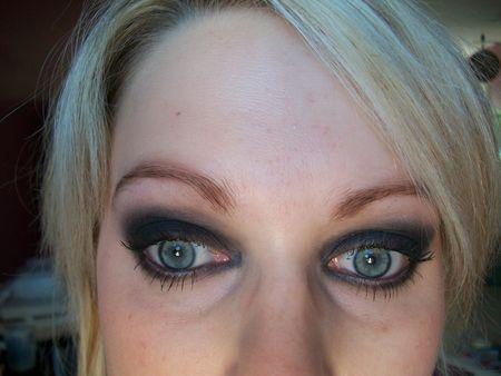 Barracuda & Black Dog Black palette make_up_021