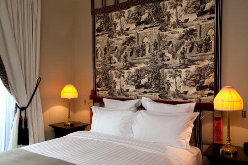 article-athenee-chbre-dble-lamp article-athenee-chbre-dble-lamp