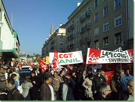 Manifestation rue Saint Jean à Caen