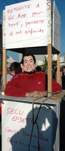 RETRAITES : AVEC LES JEUNES, DANS L’AISNE, LA MOBILISATION S’AMPLIFIE. RETRAITES_MANIF_12_octobre_2010_Sarko