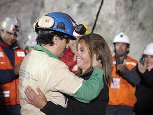 Mineur Chili Steve Jobs offre un iPod aux mineurs au Chili