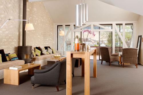 article-vieux-moulin-salon article-vieux-moulin-salon