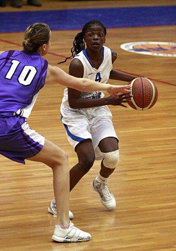 Ligue 2: Le ménage se fait, petit à petit. Olivia-EPOUPA--INSEP-.jpg