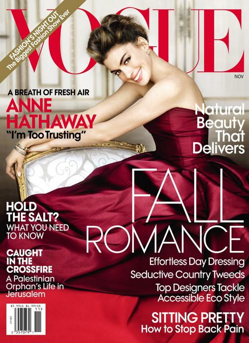 Anne Hathaway pose pour Vogue