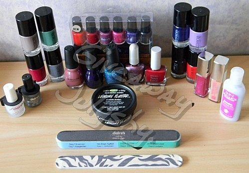 JulyShy est une folle ! http://img.over-blog.com/500x347/2/84/46/59/3./4/Giveaway-1.jpg