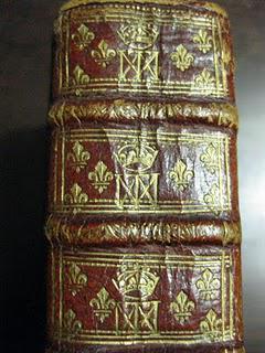 Antoine Ruette et deux ouvrages aux armes de Marie-Thérèse d'Autriche
