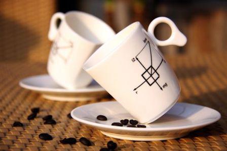 Gravity Coffee Cup, la tasse équilibriste