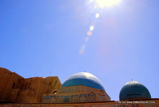 Turkestan__12_.JPG, , , août 2010 Ville sainte de l'Islam : Turkestan, au Kazakhstan et le mausolée de Khoja Ahmed Yasavi