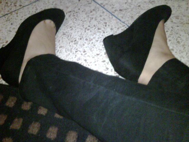 Shoes (me) Image and video hosting by TinyPic