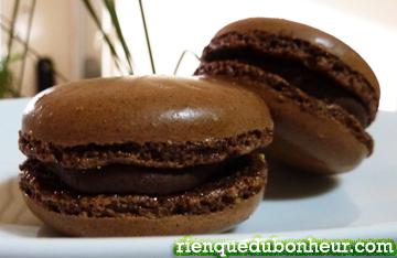 Mes premiers macarons maison, suite à mon cours à l'Atelier des chefs! atelier-des-chefs-suite a-mes macarons chocolat