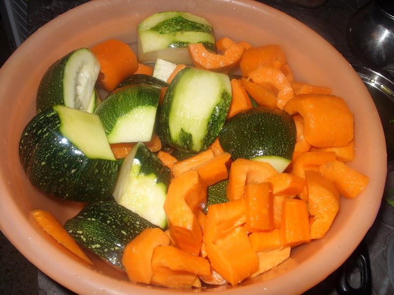 Poulet aux carottes et courgettes rondes