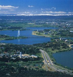 Canberra__lieu_des_Chroniques_australiennes