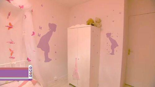 Stickers-petit-fille-papillons Stickers-petit-fille-papillons