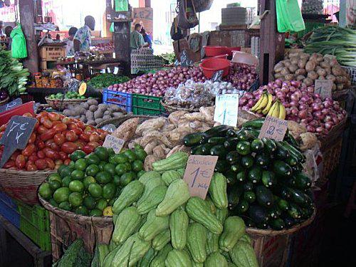 Bell'attitude s'envolle pour l'île de la Réunion. 4258.jpg