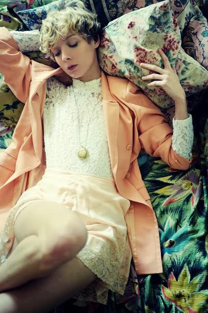 UN JOUR, UN BLOG... UN JOUR, UN BLOG...