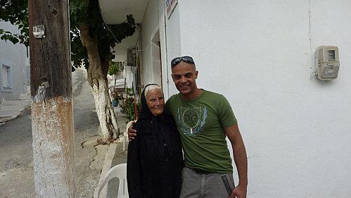 Myrthos ...Crète Mamie cretoise