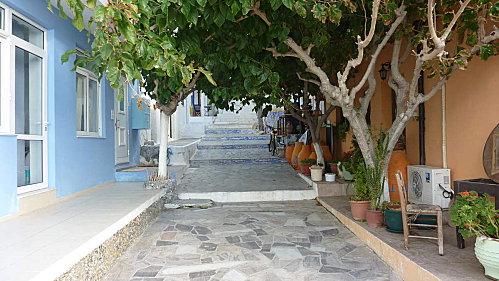 Myrthos ...Crète Du bleu clair