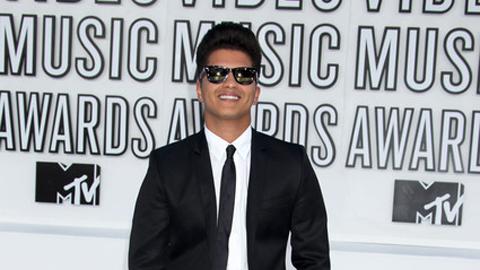 Bruno Mars et son ''Just The Way You Are'' ... LE tube du moment Bruno Mars et son ''Just The Way You Are'' ... LE tube du moment