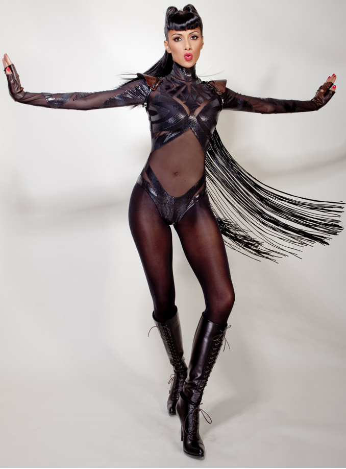 nouveau-clip-nicole-scherzinger-poison-L-1.png