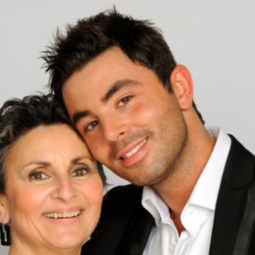 qui-veut-epouser-mon-fils-benjamin-et-odile-10321530dhhvh_1370 qui-veut-epouser-mon-fils-benjamin-et-odile-10321530dhhvh_1370