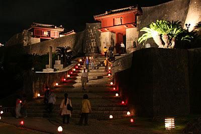 Nuit de chandelles au Shurijo Castel