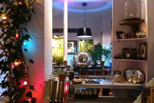 art-mauvaises-graines-indoor art-mauvaises-graines-indoor